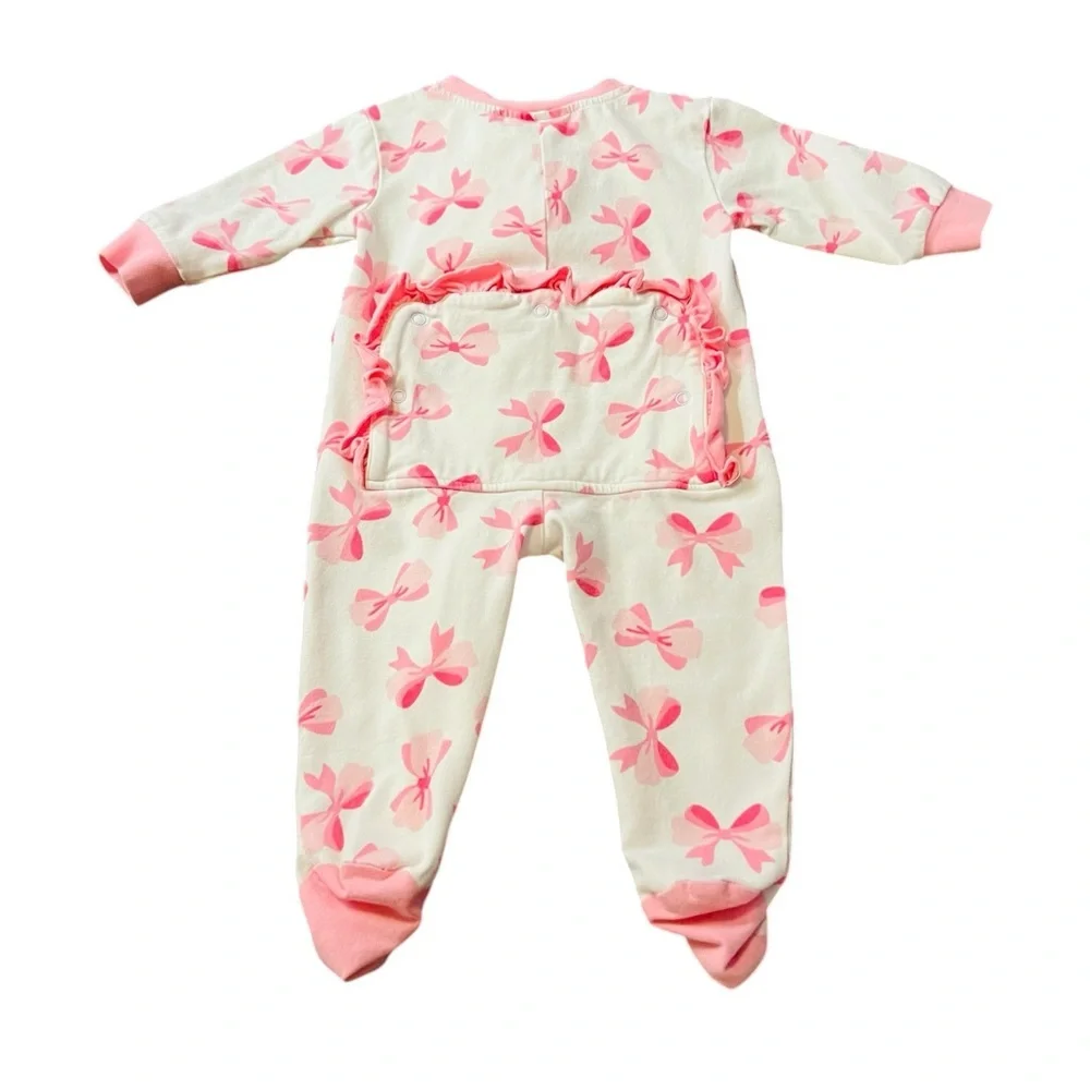 Classic Whimsy Pink Bow Print Footed One-Piece Size 6 Months